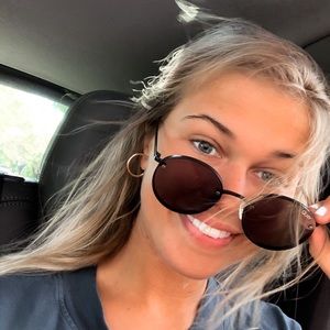 Meet your Posher, Kaylin